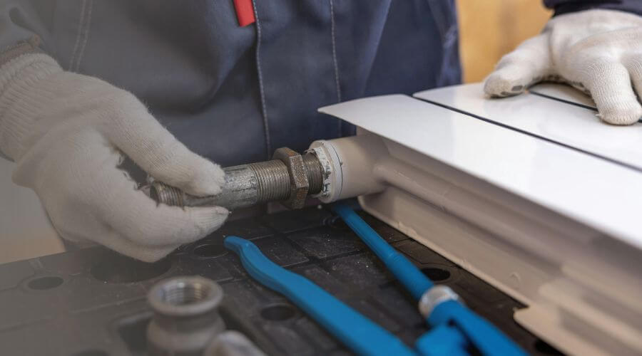 Expert burst pipe repair services in Sellersburg, IN